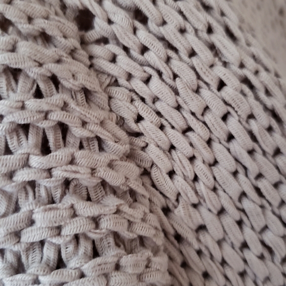 BCBGMAXAZRIA chunky oversized sweater warm - Picture 7 of 7